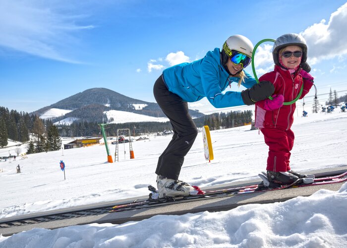 Skiing with the whole family at the Teichalm lifts in Eastern Styria | Bernhard Bergmann | © Oststeiermark Tourismus, Bernhard Bergmann