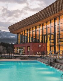 Grimming Therme in a mild evening mood | © GrimmingTherme / P.Aldag | GrimmingTherme / P.Aldag | © GrimmingTherme / P.Aldag